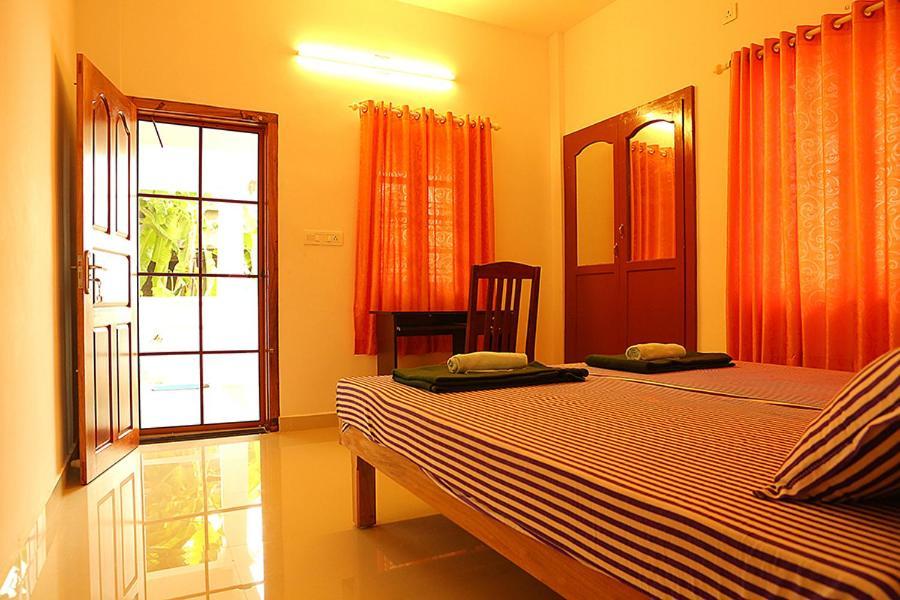Aleenas Homestay Kochi Bagian luar foto