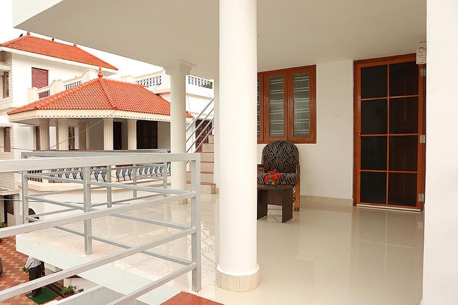Aleenas Homestay Kochi Bagian luar foto